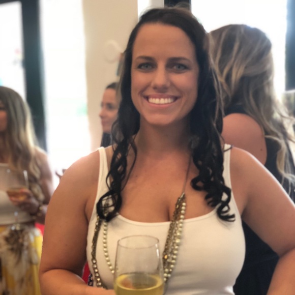 Meet your Posher, Kristin - Picture 1 of 1